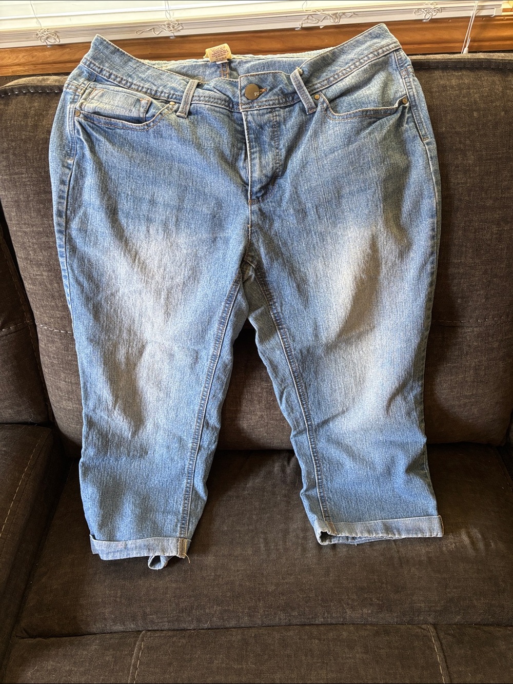 Faded Glory Medium Blue Denim Capris